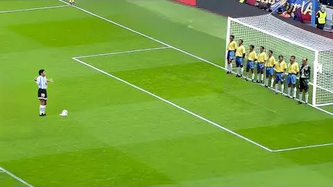 阿圭罗建功，托雷斯助力，曼城2-0战胜水晶宫